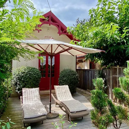 Idyllic Right Near The Dunes In Cap Ferret Леж-Кап-Ферре